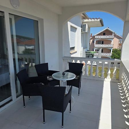 Apartment Anton Traù Esterno foto